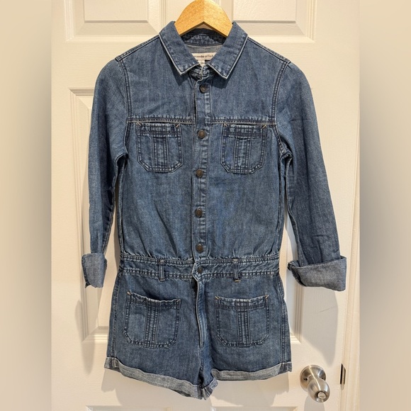 NWT Abercrombie & Fitch Denim Utility Romper Blue Size 0 - Picture 3 of 6